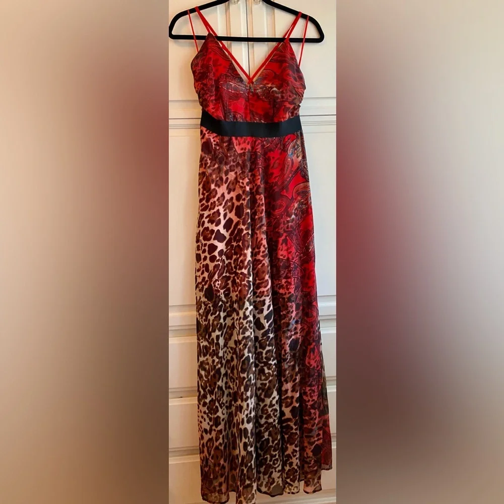 ❤️On-Trend FW2026❤️
La Diosa—Red, Leopard, Adjustable Strap, Maxi, Chiffon/Sheer - Picture 2 of 11